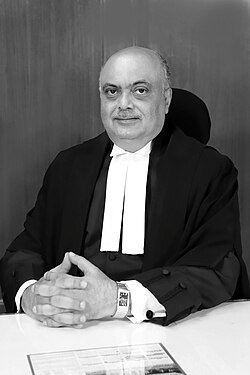Hon'ble Mr Ahsanuddin Amanullah